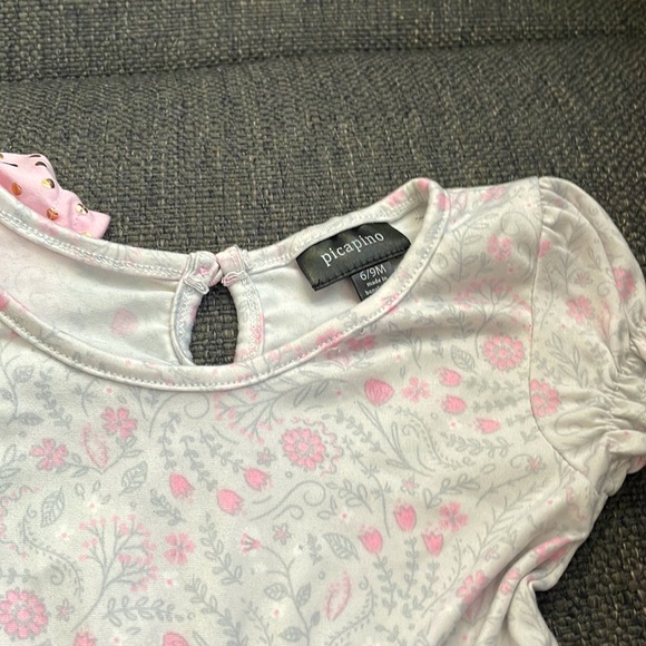 One pieece set - Picture 2 of 5